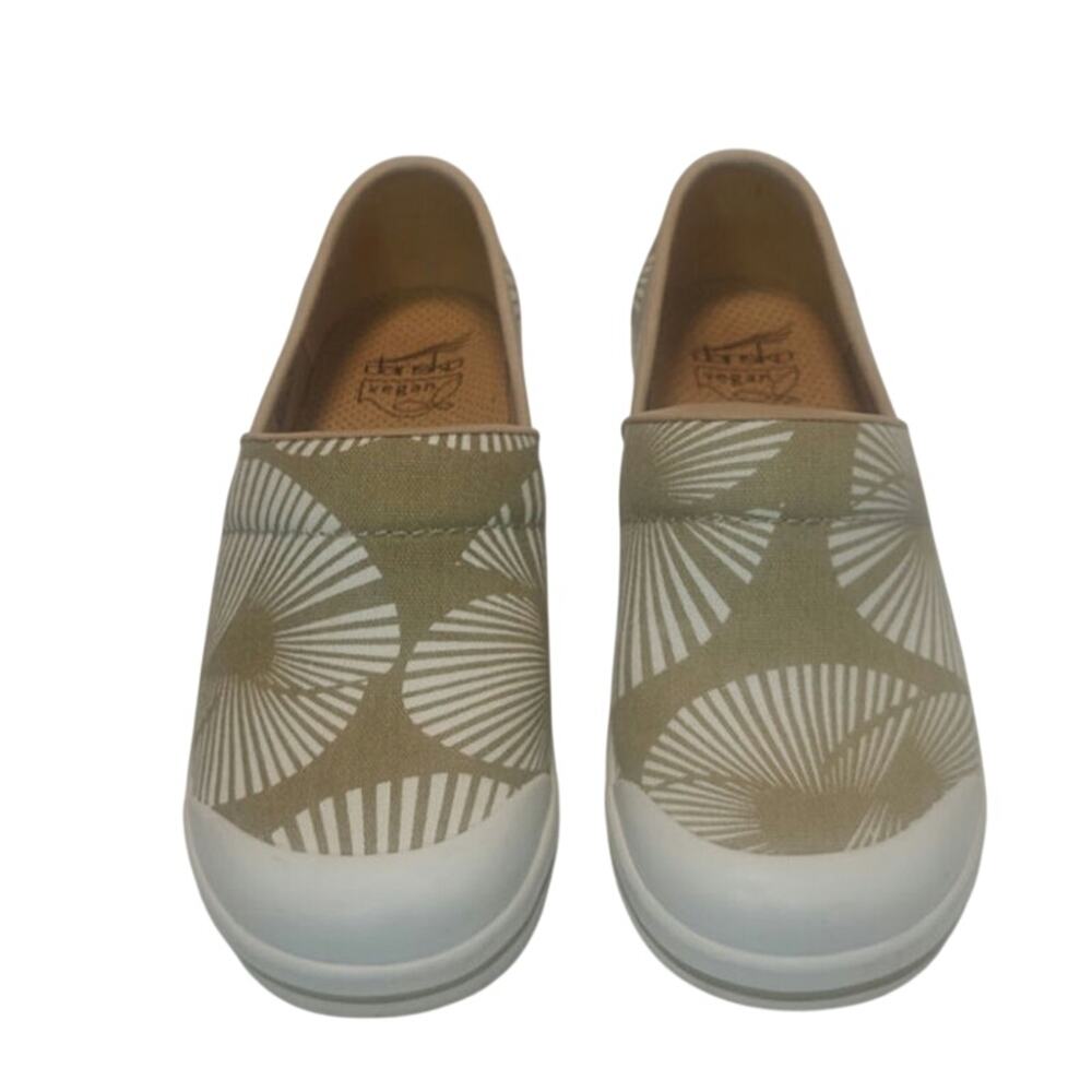 Tan Vegan Dansko Clog sz 38 - Picture 2 of 8